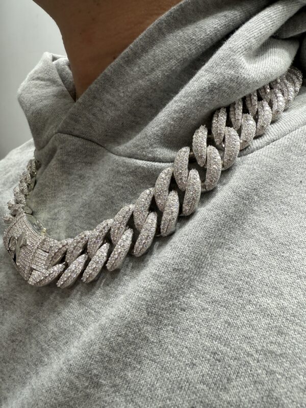 22mm 23in 925Silver Moissanite Cuban chain