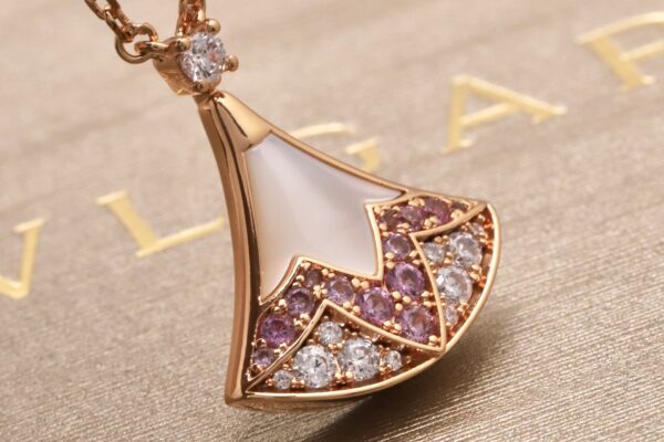 DIVAS' DREAM Qixi Limited Edition · Crowned for Love