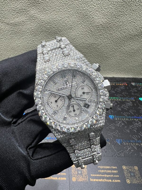 555b5bdf8b7539c0f4f1550fe81d8e1b 0025 Audemars Piguet Royal Oak Chrono 26331 41mm White Baguette Dial Big Stone Bezel & Case Big Stone Raised Band
