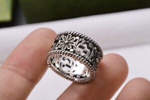 Gucci Double G Floral Wide Band Ring