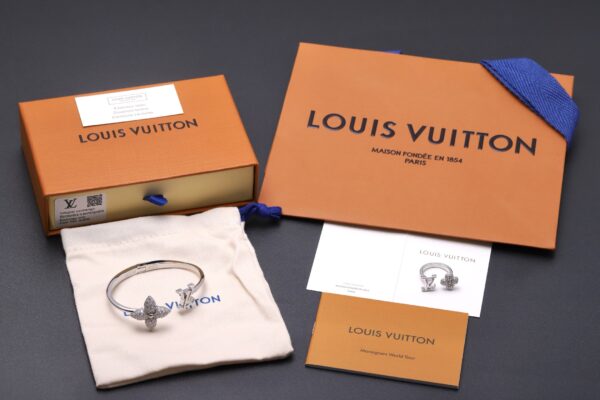 LV Bracelet