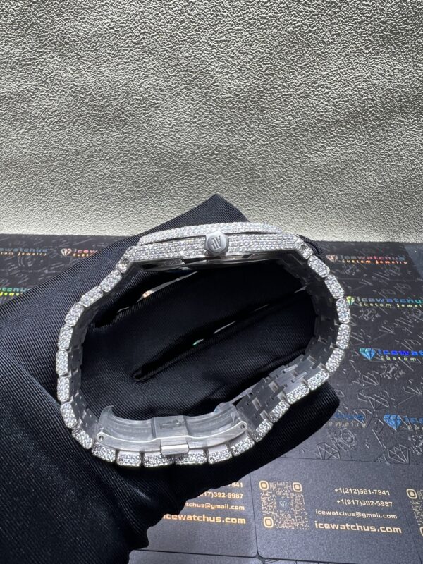 0055 Audemars Piguet Royal Oak 15400 41mm All Small Stones Setting Black date