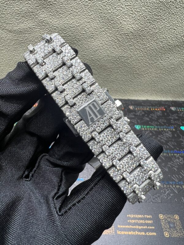9dee55dd20aae2d093d7f72cd394211a 0025 Audemars Piguet Royal Oak Chrono 26331 41mm White Baguette Dial Big Stone Bezel & Case Big Stone Raised Band
