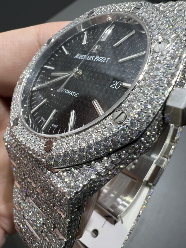 0068 Audemars Piguet Royal Oak 15400 41mm White Plain Black Dial All Small Stones Setting
