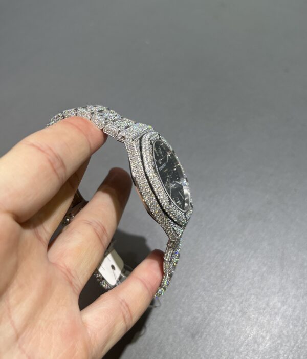 0068 Audemars Piguet Royal Oak 15400 41mm White Plain Black Dial All Small Stones Setting