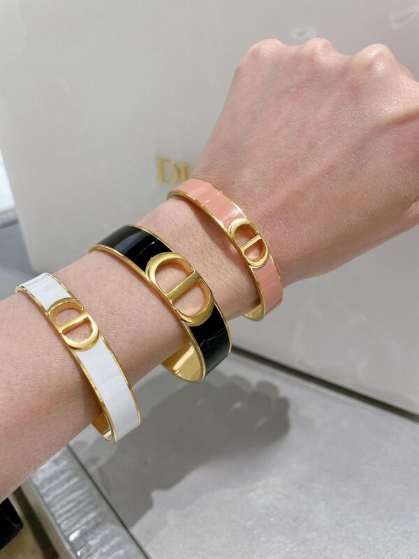 Dior D-shaped open bangle