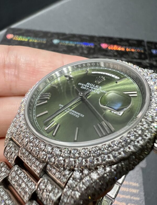 0078 Rolex Daydate 40mm White Plain Olive Green Dial 2 Rows Stone Bezel President Band