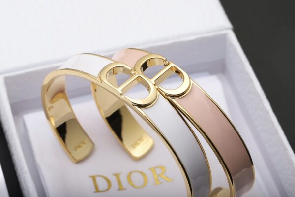 Dior D-shaped open bangle
