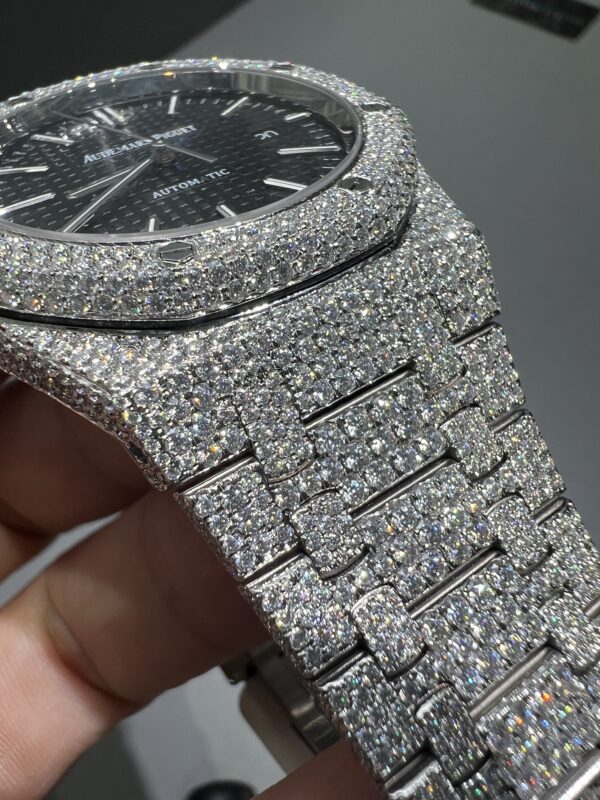0068 Audemars Piguet Royal Oak 15400 41mm White Plain Black Dial All Small Stones Setting