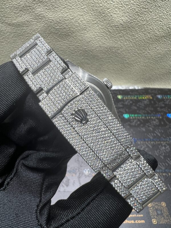 0041 Rolex SkyDweller 42mm White 2 Rows Stone Bezel