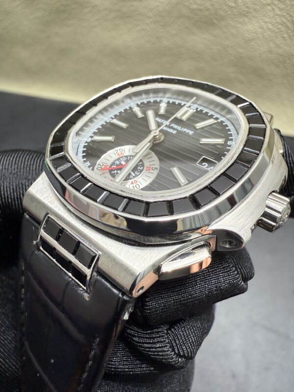 0147 black baguette bezel