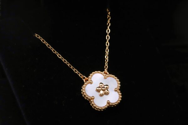 VCA Necklace