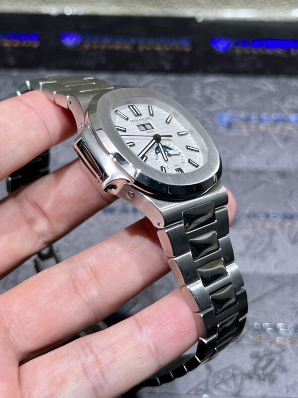 0090 Plain Patek Philippe Nautilus 5726 Full Function PPF 40MM White Dial SS Band