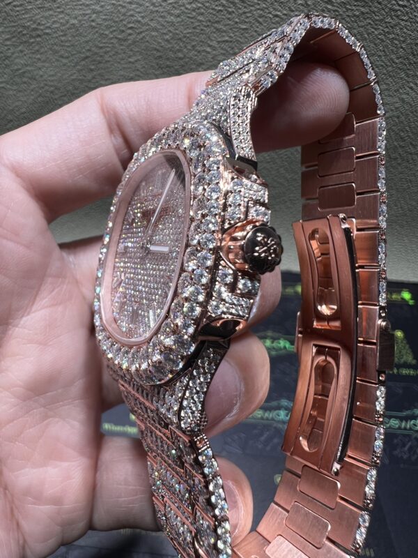 9779a12302cd82ef0d4bdff484ce5372 0007 Patek Nautilus 5711 40mm Rose Gold Baguette Dial Big Stone Bezel & Case Big Stone Band