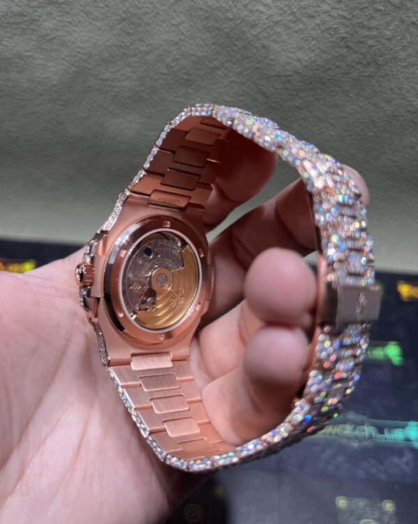 9b533013b385e5827758cee54894c539 0007 Patek Nautilus 5711 40mm Rose Gold Baguette Dial Big Stone Bezel & Case Big Stone Band