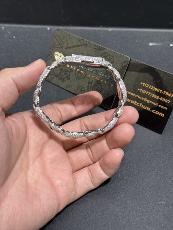 0134 925 Slive Moissanite Bracelets
